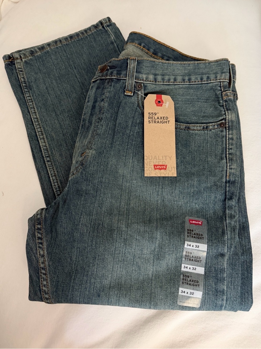 Levi’s 559 Relaxed Straight men’s jeans 34 x 32 New with Tag